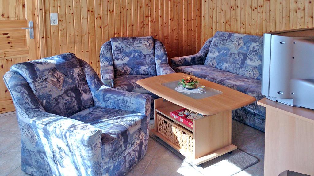 Bungalow Am Waldrand บาร์ท ภายนอก รูปภาพ